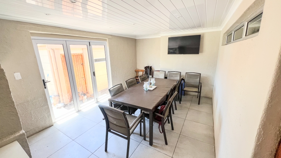 4 Bedroom Property for Sale in Strand North Western Cape